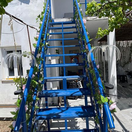 Gezos Apartment Himare Exterior photo